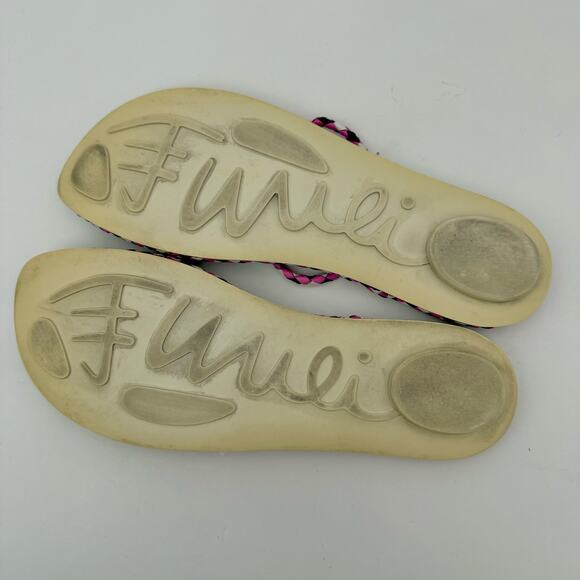 Emilio Pucci Multicolor Printed Flip Flop Slides Shoes Pink/Black | Fit US 9.5 - Picture 11 of 11